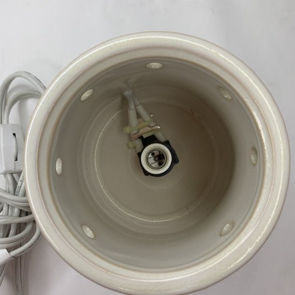 Scentsy BRIDE Full Size Wax Warmer Raised Roses Flowers Ivory Retired BASE ONLY - Picture 7 of 9